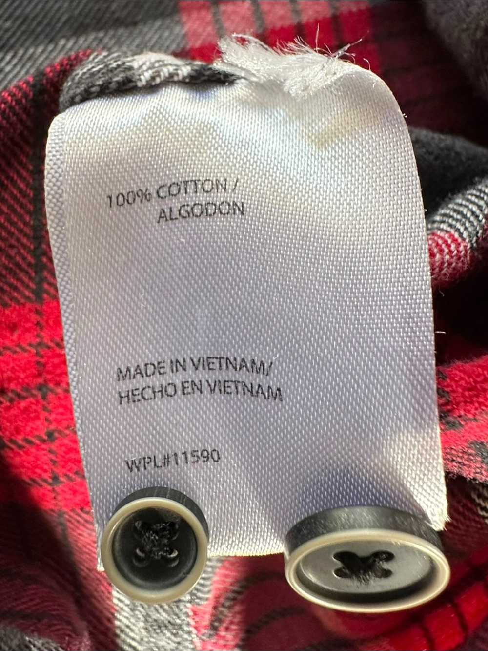 Weatherproof Red and Black Plaid Button-Down Shirt Large - Picture 12 of 13